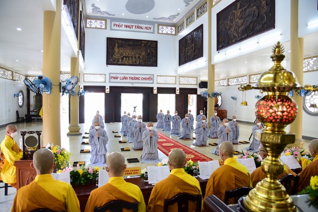 Lễ truyền giới Sa di Phương Trượng